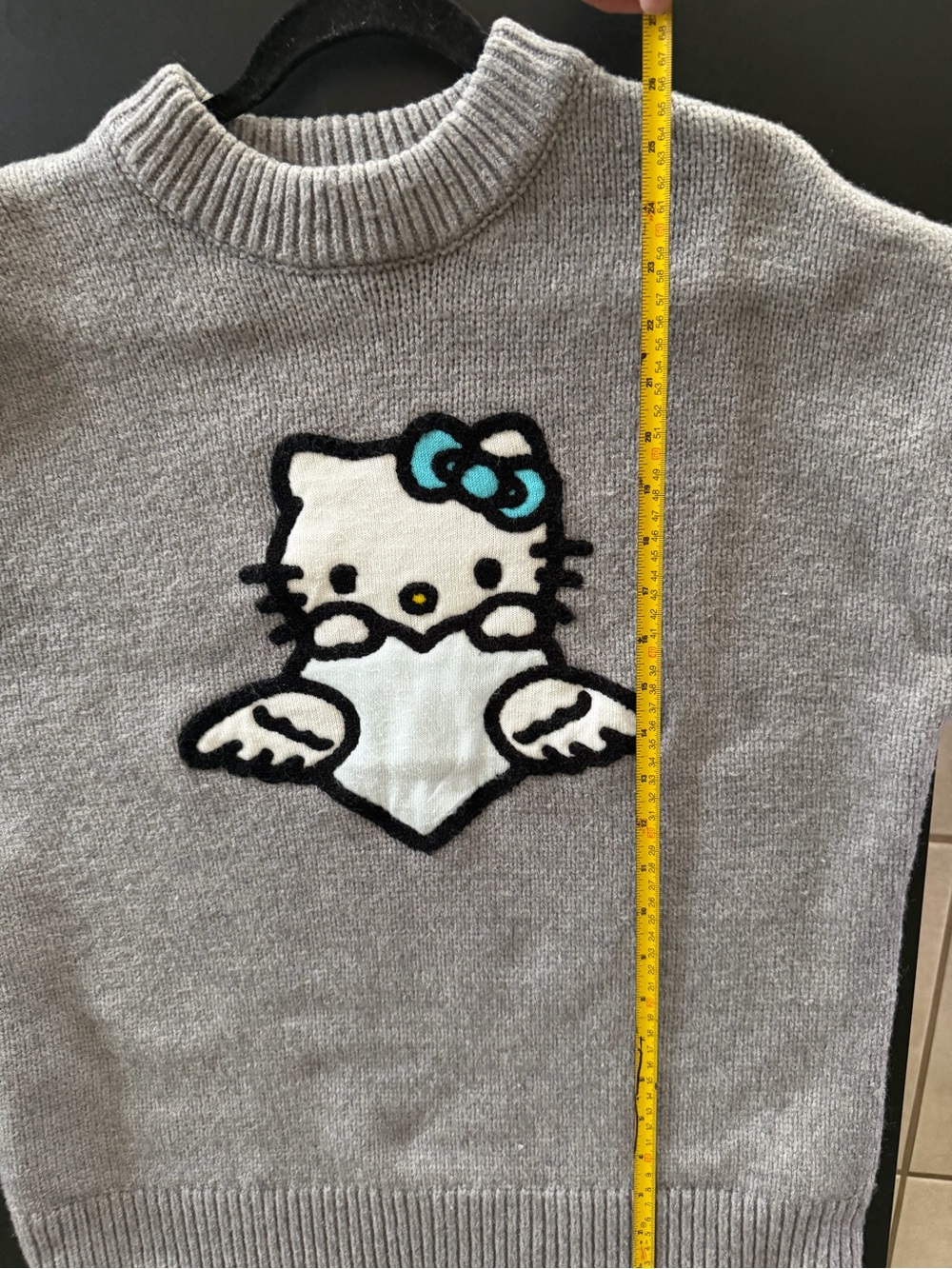 Forever 21 x Sanrio Hello Kitty Angel Gray Knit oversized Sweater Blue Bow Small - Picture 10 of 13